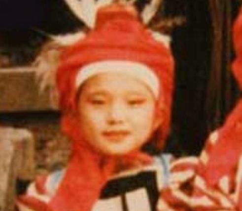 金子恵美 幼少期